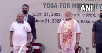 International Yoga Day 2022:प्रधानमंत्री मोदी कर्नाटक के मशहूर मैसूर पैलेस में अंतरराष्ट्रीय योग दिवस कार्यक्रम में हिस्सा लिए,इस बार ‘अंतर्राष्ट्रीय योग दिवस’ की थीम ‘मानवता के लिए योग’ है