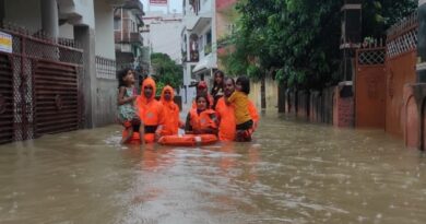 राजधानी राँची में भारी बारिश,कई घरों में घुसा पानी,दर्जनों लोग फंसे, रेस्क्यू के लिए एनडीआरएफ को उतारा गया….