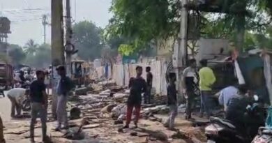 Ranchi:हाईकोर्ट ने मांगा जवाब तो अधिकारी अतिक्रमण हटाने सड़क पर उतरे….हरमू बाजार और आसपास के क्षेत्र में हटाया अतिक्रमण..