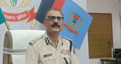 सरकार ने वरीय आईपीएस अधिकारी अनुराग गुप्ता को फिर से झारखण्ड पुलिस की कमान सौंपी,अजीत पीटर डुंगडुग की भी वापसी…