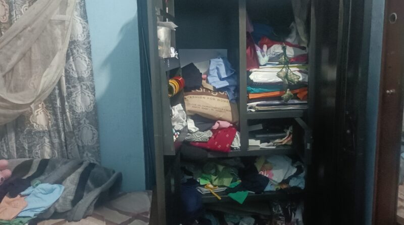 राँची: बंद घर से करीब 3 लाख के जेवरात और नगदी की चोरी, चारदीवारी की ग्रिल मोड़कर घुसे चोर