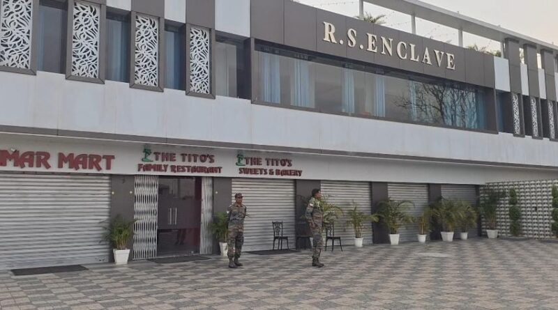 गोली मारने के बाद भी देता रहा धमकी, एयरपोर्ट थाने में दर्ज प्राथमिकी में खुलासा… गोली मारने के बाद भी देता रहा धमकी, एयरपोर्ट थाने में दर्ज प्राथमिकी में खुलासा…