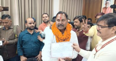 राँची डिप्टी मेयर चुनाव में नीरज कुमार ने एक तरफा जीत हासिल की.. नई महापौर रोशनी खलखो, नीरज कुमार चुने गए उप-महापौर..