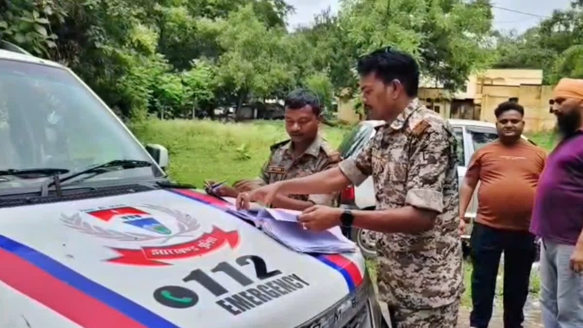 शादी की खुशियां मातम में बदलीं, एक ही बाइक पर लौट रहे तीन दोस्तों की सड़क हादसे में मौत