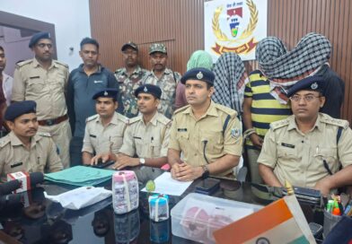 राँची पुलिस का नशे के सौदागरों पर बड़ा प्रहार: 1444 पुड़िया ब्राउन शुगर के साथ दो सगे भाई सहित 4 तस्कर गिरफ्तार राँची पुलिस का नशे के सौदागरों पर बड़ा प्रहार: 1444 पुड़िया ब्राउन शुगर के साथ दो सगे भाई सहित 4 तस्कर गिरफ्तार
