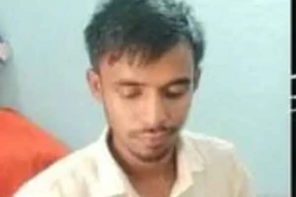 साहिबगंज का सनसनीखेज सच: बेसहारा नाबालिग को ‘मनोहर’ बनकर फंसाया, सिंदूर दान करते ही खुल गई मनौव्वर की पोल…आरोपी गिरफ्तार..