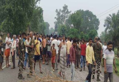 चतरा में सड़क किनारे मिला युवक का शव, हत्या या हादसा…..NH-22 पर फूटा ग्रामीणों का गुस्सा चतरा में सड़क किनारे मिला युवक का शव, हत्या या हादसा…..NH-22 पर फूटा ग्रामीणों का गुस्सा