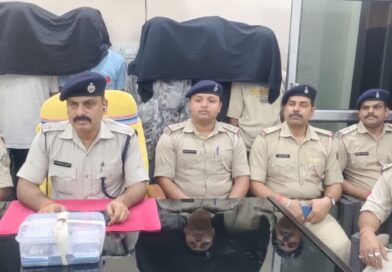 नामकुम में ब्राउन शुगर गैंग का भंडाफोड़: 6 गिरफ्तार, भारी मात्रा में स्मैक और कैश ज़ब्त नामकुम में ब्राउन शुगर गैंग का भंडाफोड़: 6 गिरफ्तार, भारी मात्रा में स्मैक और कैश ज़ब्त