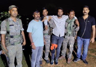हजारीबाग में पुलिस और राहुल दुबे गैंग के बीच मुठभेड़: 1 अपराधी के पैर में लगी गोली, 2 गिरफ्तार; हथियार और बाइक बरामद