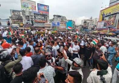 जेपीएससी-जेएसएससी में कथित अनियमितताओं के विरोध में छात्रों का हल्लाबोल,राँची में घंटों जाम रही सड़कें जेपीएससी-जेएसएससी में कथित अनियमितताओं के विरोध में छात्रों का हल्लाबोल,राँची में घंटों जाम रही सड़कें