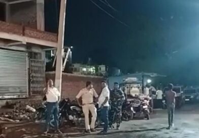 पलामू में गोलियों की तड़तड़ाहट से दहला शहर, कोयल नदी किनारे आधा दर्जन हमलावरों ने बरसाईं गोलियां, तीन युवक घायल पलामू में गोलियों की तड़तड़ाहट से दहला शहर, कोयल नदी किनारे आधा दर्जन हमलावरों ने बरसाईं गोलियां, तीन युवक घायल
