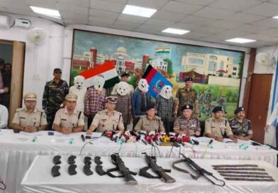 झारखण्ड में माओवाद की कमर टूटी: 2 करोड़ 20 लाख का खूंखार माओवादी पोलित ब्यूरो सदस्य मिसिर बेसरा दो शीर्ष कमांडरों और दो सहयोगियों के साथ गिरफ्तार…
