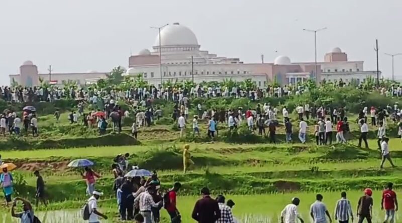 राँची:HDU में बिना अनुमति प्रवेश और वीडियो रिकॉर्डिंग का आरोप, पत्रकार अमन चोपड़ा के खिलाफ प्राथमिकी का आवेदन…रिपोर्टिंग करने भी नहीं जाने दिया…