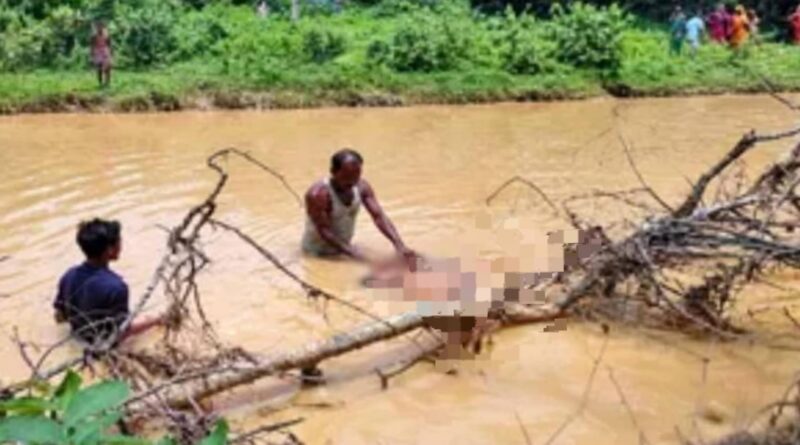 विकास के दावों के बीच मौत का नाला,कफन लेने गए थे भीष्म, फिर लौटे ही नहीं विकास के दावों के बीच मौत का नाला,कफन लेने गए थे भीष्म, फिर लौटे ही नहीं