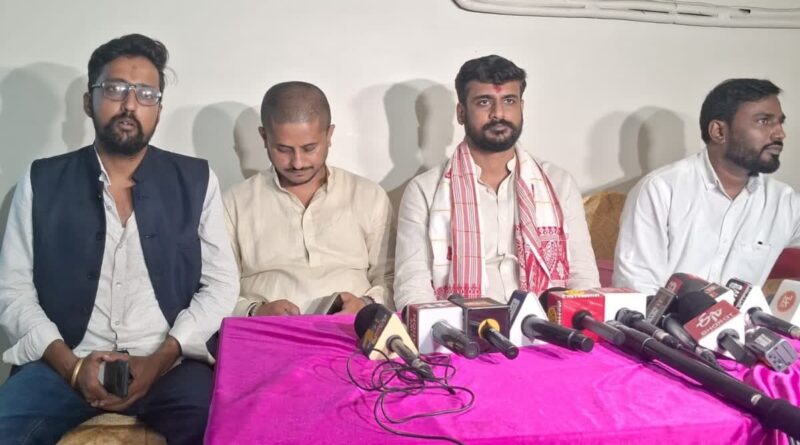 JPSC-JSSC विवाद पर भाजयुमो का सरकार पर हमला, 10 अगस्त के विधानसभा घेराव को समर्थन JPSC-JSSC विवाद पर भाजयुमो का सरकार पर हमला, 10 अगस्त के विधानसभा घेराव को समर्थन