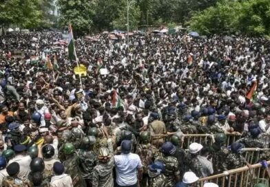 राँची में छात्रों का ‘महामार्च’… बैरिकेड टूटे, बरसा पानी और चलीं लाठियां, आंसू गैस के बीच विधानसभा तक पहुंचा हुजूम; बोले- ‘विधानसभा से हटे हैं, आंदोलन से नहीं’ राँची में छात्रों का ‘महामार्च’… बैरिकेड टूटे, बरसा पानी और चलीं लाठियां, आंसू गैस के बीच विधानसभा तक पहुंचा हुजूम; बोले- ‘विधानसभा से हटे हैं, आंदोलन से नहीं’