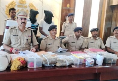 पाकुड़ में ऑपरेशन जीवन के तहत कार्रवाई, 2.865 किलो गांजा के साथ दो तस्कर गिरफ्तार