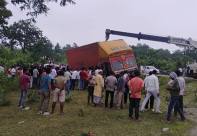 लातेहार में भीषण सड़क हादसा…7 लोगों की मौत,कई गंभीर, घाटी में अनियंत्रित कंटेनर ने बाइक और ऑटो को रौंदा…. लातेहार में भीषण सड़क हादसा…7 लोगों की मौत,कई गंभीर, घाटी में अनियंत्रित कंटेनर ने बाइक और ऑटो को रौंदा….