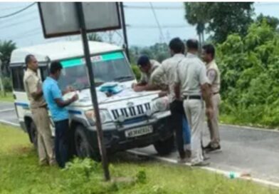 बंगाल-झारखण्ड सीमा पर बंगाल पुलिस की बड़ी कार्रवाई, करीब एक करोड़ की ब्राउन शुगर बरामद; दो गिरफ्तार बंगाल-झारखण्ड सीमा पर बंगाल पुलिस की बड़ी कार्रवाई, करीब एक करोड़ की ब्राउन शुगर बरामद; दो गिरफ्तार