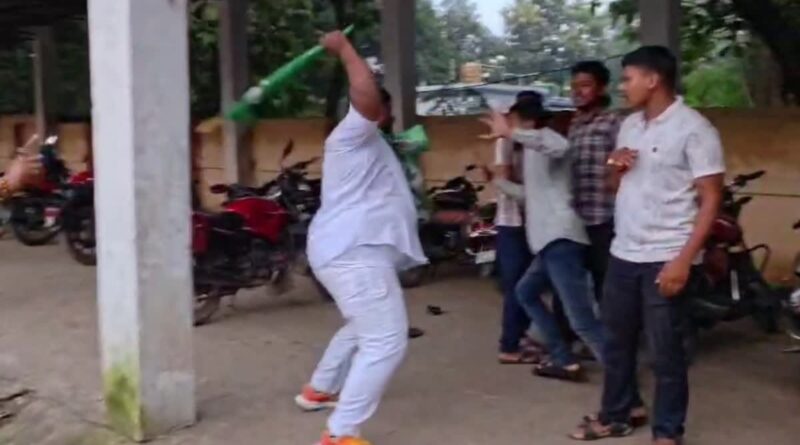 झारखण्ड में छात्रों का उबाल:राँची, हजारीबाग और गिरिडीह में पुतला दहन को लेकर बवाल, पुलिस से झड़प और JMM कार्यकर्ताओं पर मारपीट के आरोप