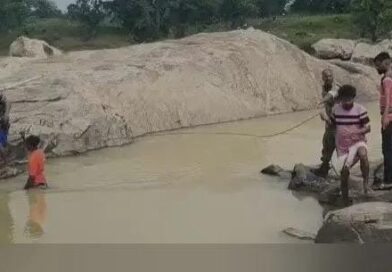 दो दिन से लापता महिला का कोयल नदी में मिला शव, ड्रोन से खोजबीन के बाद पत्थरों के बीच दिखी लाश