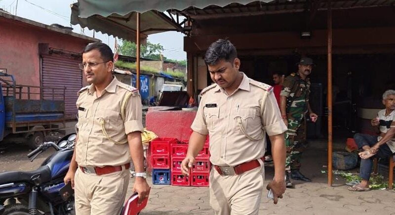 जमशेदपुर में युवक की हत्या, होटल के पास फेंका शव; जेल से कुछ दिन पहले ही छूटा था चंदन गिरी जमशेदपुर में युवक की हत्या, होटल के पास फेंका शव; जेल से कुछ दिन पहले ही छूटा था चंदन गिरी