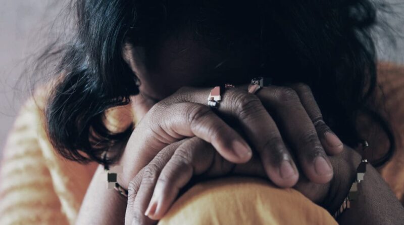 नौकरी का झांसा देकर महिला को फंसाने का आरोप, आपत्तिजनक वीडियो वायरल करने की धमकी देने वाला होमगार्ड जवान गिरफ्तार नौकरी का झांसा देकर महिला को फंसाने का आरोप, आपत्तिजनक वीडियो वायरल करने की धमकी देने वाला होमगार्ड जवान गिरफ्तार