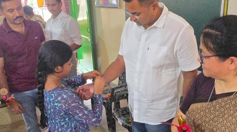 खाकी की कलाई पर सजी राखी, बच्चों के चेहरों पर खिली मुस्कान….राँची पुलिस ने मनाया रक्षाबंधन