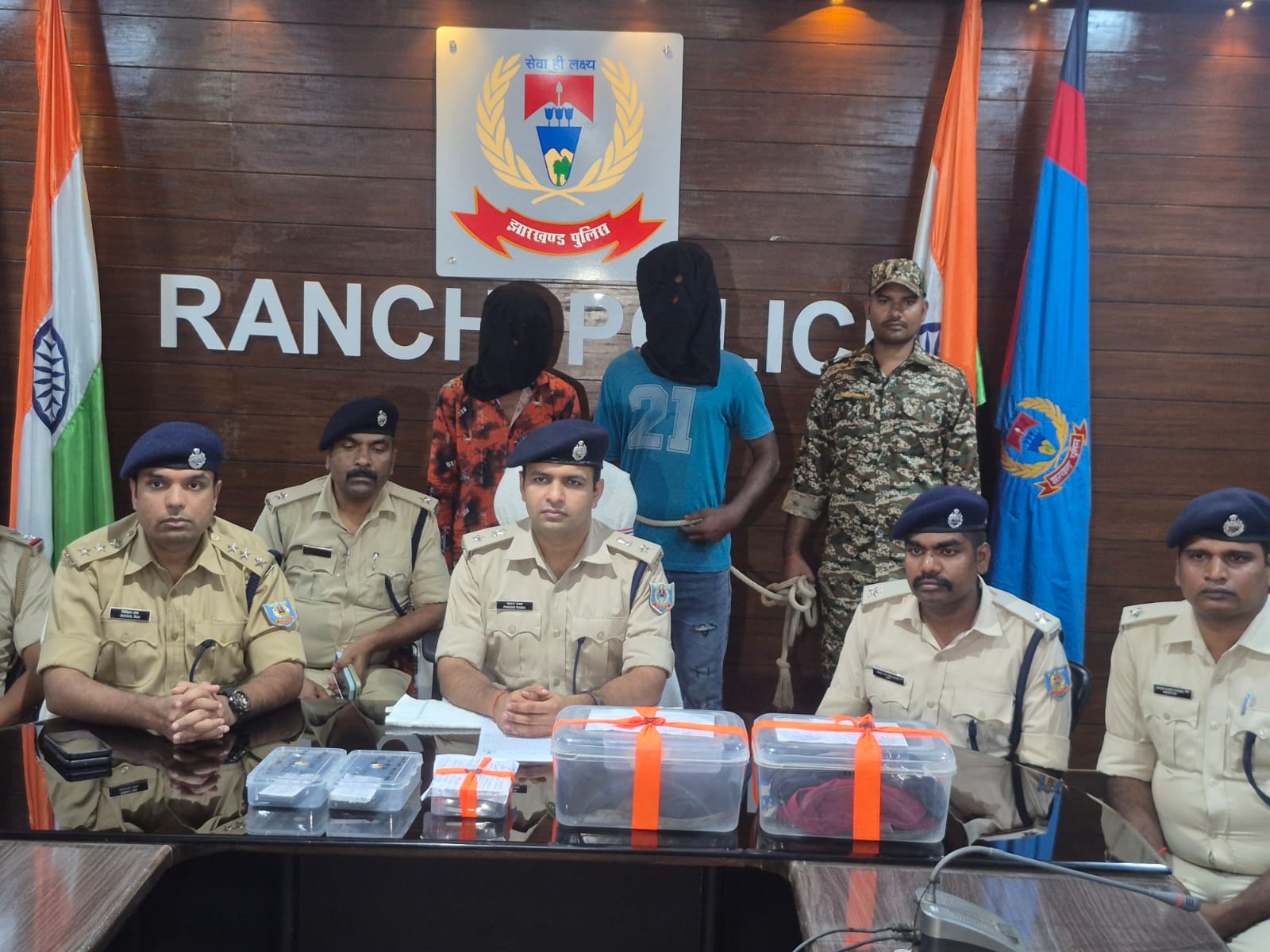 एक रात, तीन वारदात और शहर में दहशत... हत्या से लेकर चाकूबाजी और लूट तक, दो शातिर अपराधी दबोचे गए...