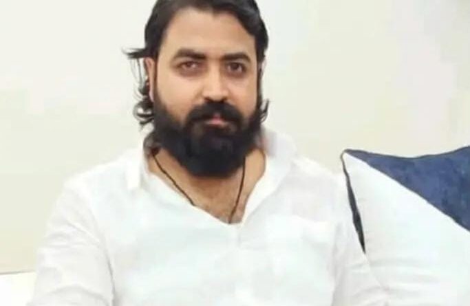 होटल कारोबारी निखार हत्याकांड में बड़ा खुलासा: कानपुर से दबोचा गया मुख्य साजिशकर्ता सिंटू, एक हफ्ते से चल रही थी कारोबारी की रेकी