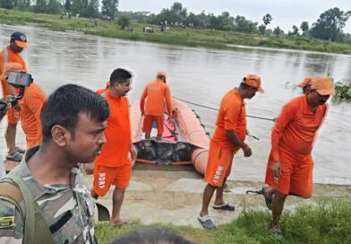 शनिवार को डूबे थे तीन दोस्त, सोमवार को तीसरे का भी मिला शव;हादसे से गांव में मातम