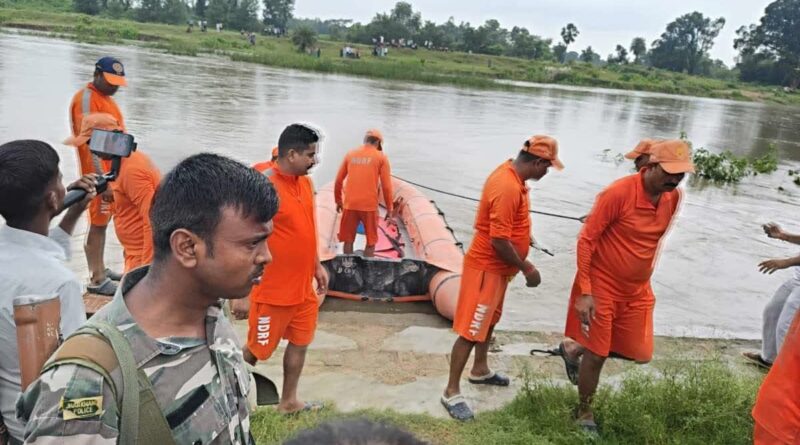 शनिवार को डूबे थे तीन दोस्त, सोमवार को तीसरे का भी मिला शव;हादसे से गांव में मातम