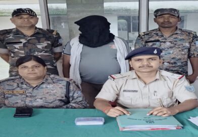 फोन पर धमकी, लाखों की रंगदारी और फिर पुलिस का शिकंजा… रातू से शातिर गणेश पाहन गिरफ्तार, नक्सल-रेल डकैती से जुड़ा है पुराना रिकॉर्ड