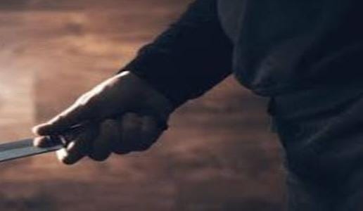 देवघर: नानीघर में बच्चा रखने पर भड़का दामाद, ससुर को चाकू से गोदा; हालत गंभीर
