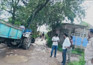 अवैध बालू लदे ट्रैक्टर को रोकना पड़ा भारी…सिमडेगा में बीडीओ सह सीओ को अगवा करने की कोशिश, मोबाइल लूटने का भी प्रयास