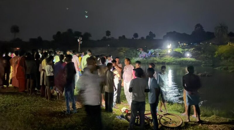 घूमने निकले थे पांच दोस्त, जयंती नदी में समा गई तीन जिंदगियां,रात के अंधेरे में एक-एक कर निकले शव