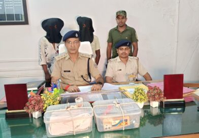 कुंदा में नाबालिग की हत्या का खुलासा:तीज की रात DJ देखने गई नाबालिग को झाड़ियों में खींच ले गए, दुष्कर्म के बाद दुपट्टे से गला घोंटकर हत्या; दो गिरफ्तार