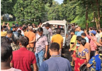 ब्रेक फेल होते ही बेकाबू हुई स्कूल वैन, डिवाइडर पर चढ़ी; 10 बच्चे घायल, तीन की हालत गंभीर
