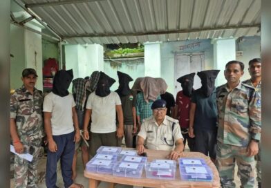 एपीके फाइल भेजकर मोबाइल पर कब्जा, फिर खातों पर वार…देवघर पुलिस के हत्थे चढ़ा 10 साइबर अपराधी