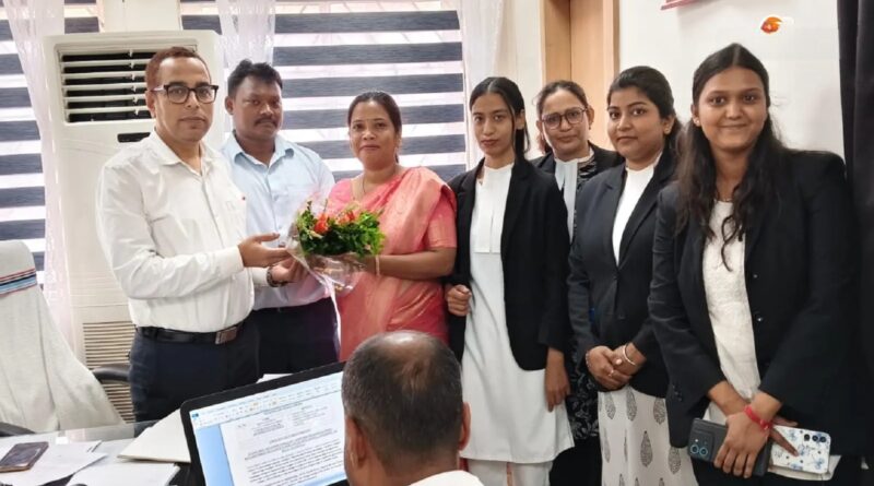 दो साल से अलग रह रहे पति-पत्नी फिर हुए एक: राँची मध्यस्थता केंद्र ने बचाया टूटता परिवार