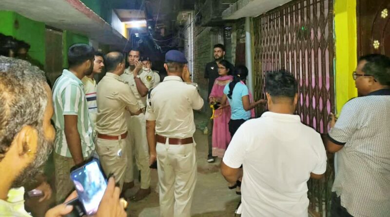 महिला आरक्षी की सर्विस रिवॉल्वर से पति की मौत, मचा हड़कंप; आत्महत्या या हत्या…खून से सने कपड़े और बंद कमरे का राज खोलेगी FSL रिपोर्ट