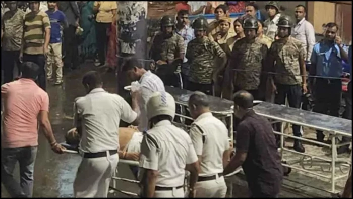 कोलकाता दुर्गापूजा पंडाल में भीषण भगदड़, 18 लोगों की मौत की खबर; कई घायल, मची अफरातफरी