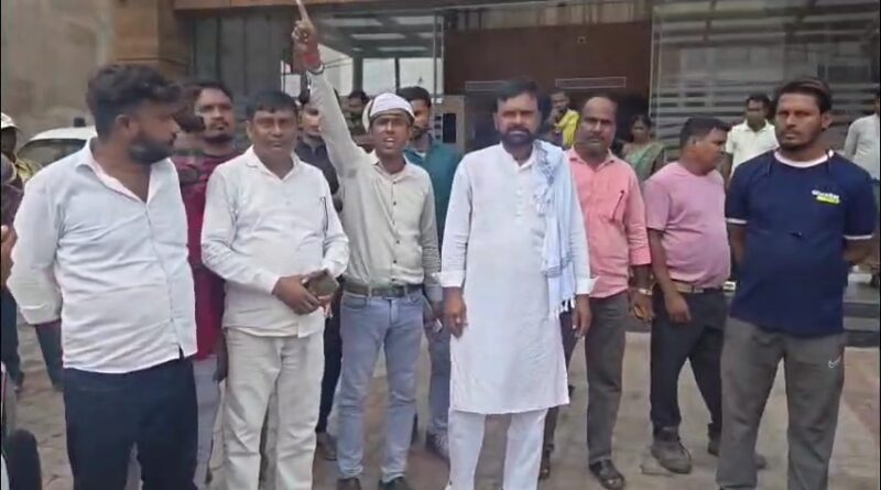 बोकारो ESL प्लांट में जहरीली गैस से दो मजदूरों की मौत, सुरक्षा में लापरवाही के आरोप पर भड़के परिजन