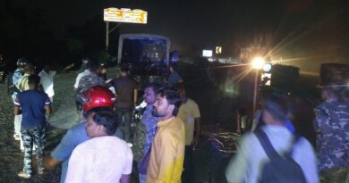 राँची में दर्दनाक सड़क हादसा: रिंग रोड पर अज्ञात वाहन से टकराई बाइक, तीन युवकों की मौके पर मौत; किसी ने नहीं पहना था हेलमेट