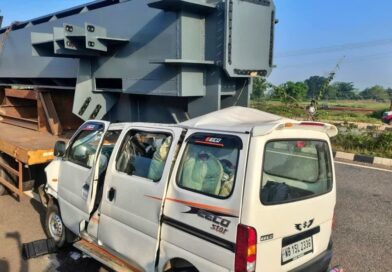 राँची के बेड़ो में ट्रेलर के पीछे घुसी ईको कार, चालक की मौत, दूसरा गंभीर