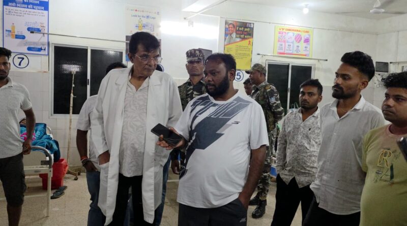 रानी फॉल से लौटते ही बिगड़ी 18 बच्चों की तबीयत, रात में मचा हड़कंप; अस्पताल पहुंचे दोनों विधायक