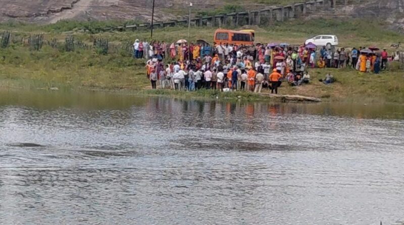 Ranchi:तालाब से किशोर का शव मिलने के बाद सनसनी,माँ ने 4 दोस्तों पर दर्ज कराई हत्या की FIR