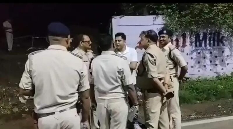 जमशेदपुर में दो अपराधियों का हाफ एनकाउंटर, पुलिस पर फायरिंग कर भागने की कोशिश पड़ी भारी; दोनों शूटरों के पैर में लगी गोली