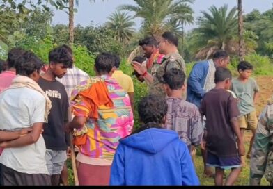 दुमका में नौवीं की छात्रा का झाड़ियों में मिला शव, दुष्कर्म के बाद हत्या की आशंका से उबाल, ग्रामीणों में जबरदस्त आक्रोश; जांच में जुटी पुलिस