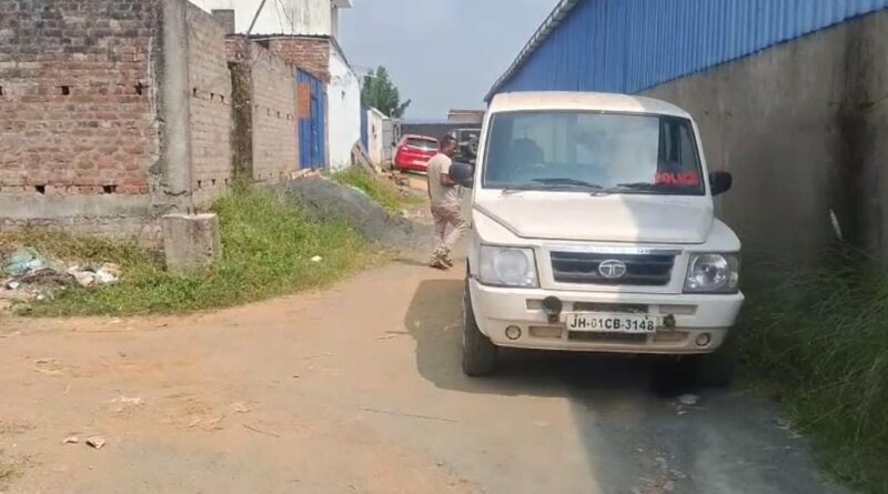 राँची में अपराधियों का तांडव: कांके में कृषि विभाग के पदाधिकारी के घर में डकैती, हथियारों से लैस अपराधियों ने मचाया उत्पात…